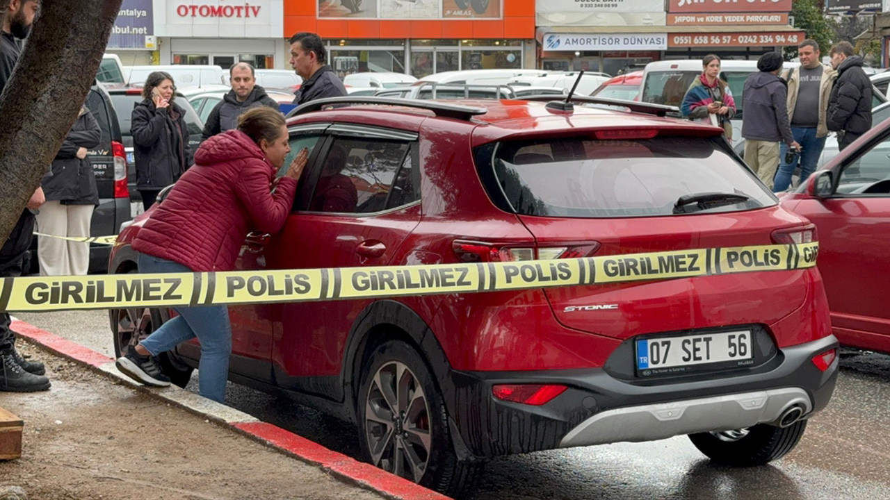 Oto sanayide arabasına bindi bir daha inemedi