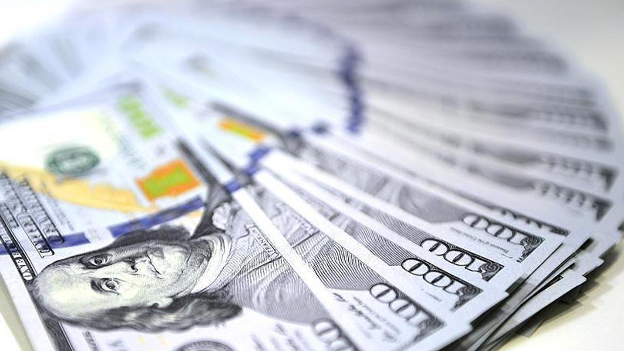 Dolar ve Euro'da ilk rakamlar! Alış-satış son durum