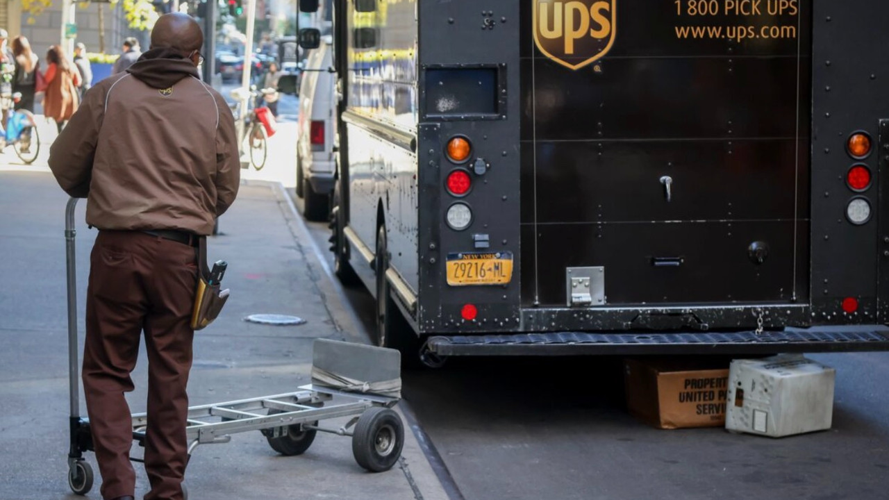 Dünyaca ünlü firmadan kötü haber! 30 bin işçi çıkaracak...