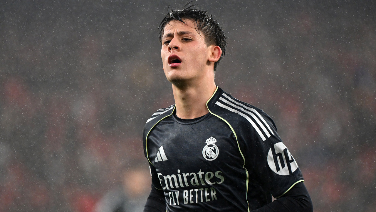 Benfica son dakika kalecisinin gölüyle ilk 24'e kaldı Arda Güler'in asisti yetmedi