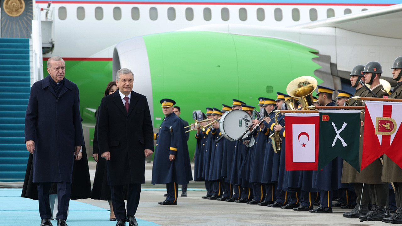 Cumhurbaşkanı Erdoğan, Özbekistan Cumhurbaşkanı Mirziyoyev'i karşıladı