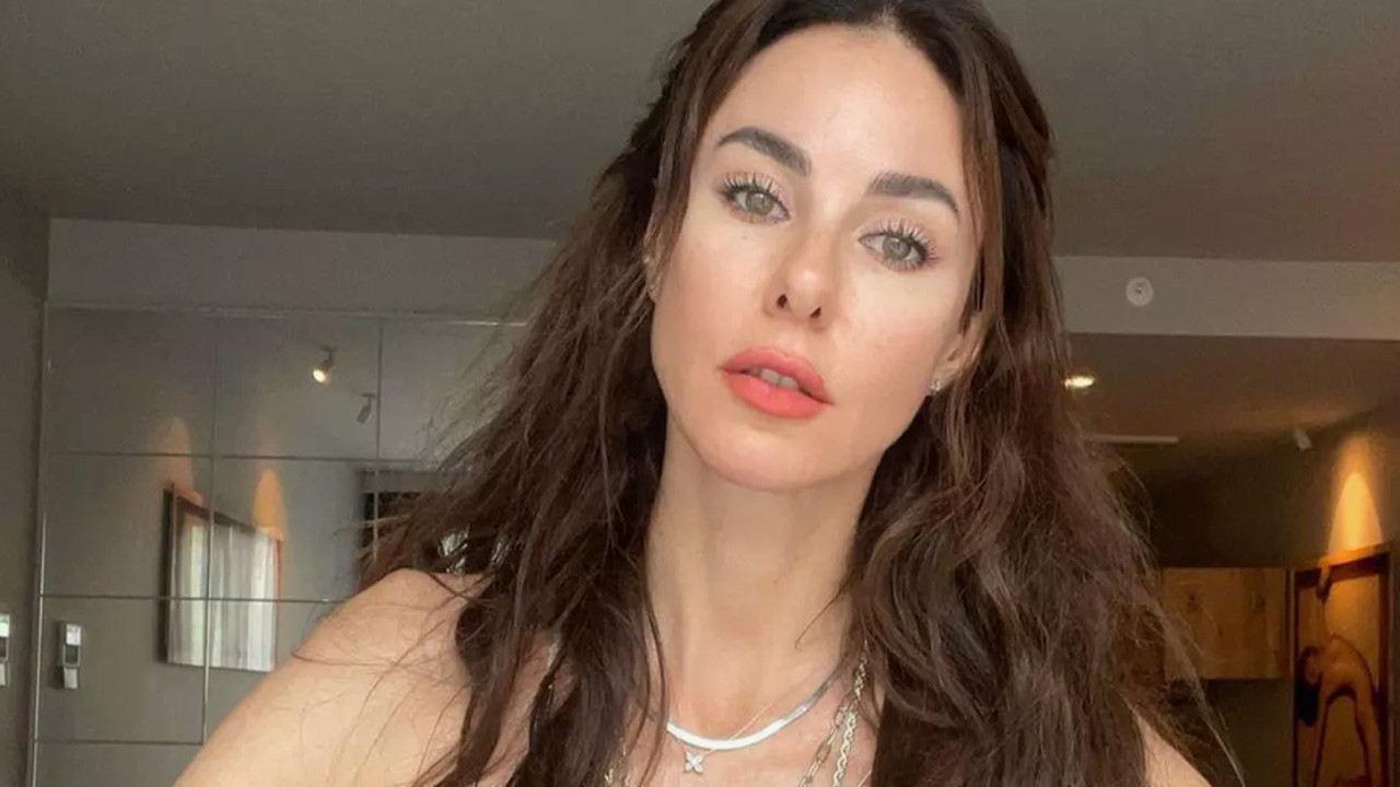 Defne Samyeli ateş püskürdü! ''Bu bir ihbar yazısıdır!''