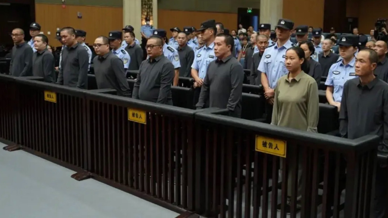 Çin'de akıllara zarar karar! Mafya ailesinin 11 üyesi için idam