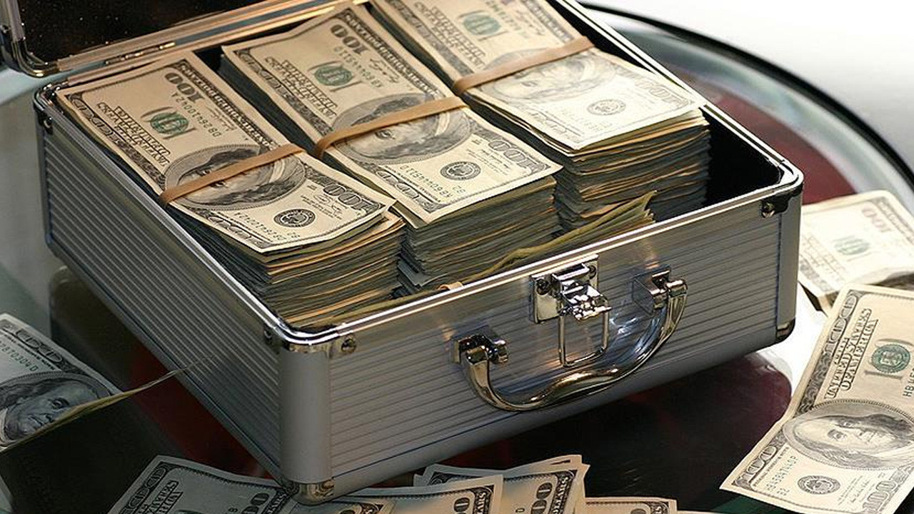 Biber gazıyla gasp! 2,7 milyon dolar çalındı