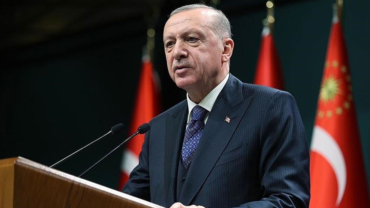 Cumhurbaşkanı Erdoğan: Rüşvet almadıysanız bu telaş hali niye?