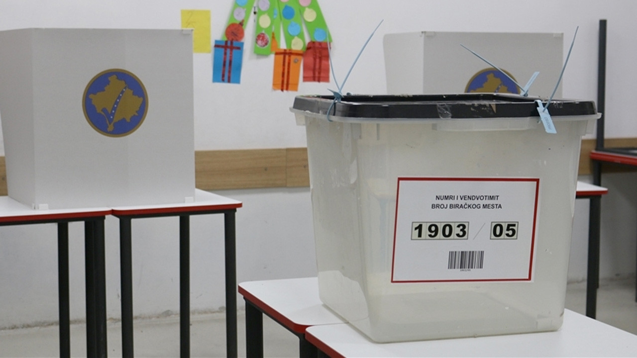 Kosova'daki erken genel seçimin kesin sonuçları açıklandı