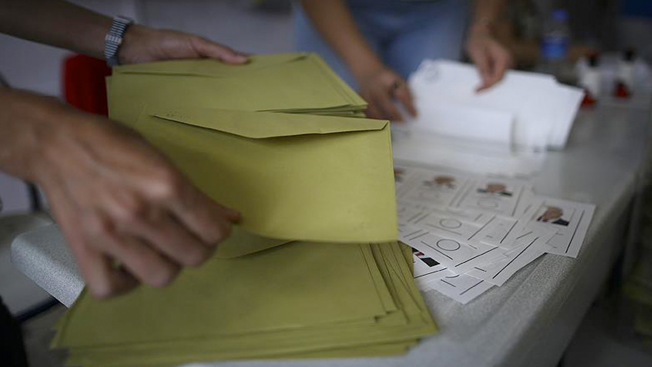"Türkiye'yi kimin yönetmesini istersiniz?" anketi! Bomba sonuç zirvedeki isme bakın