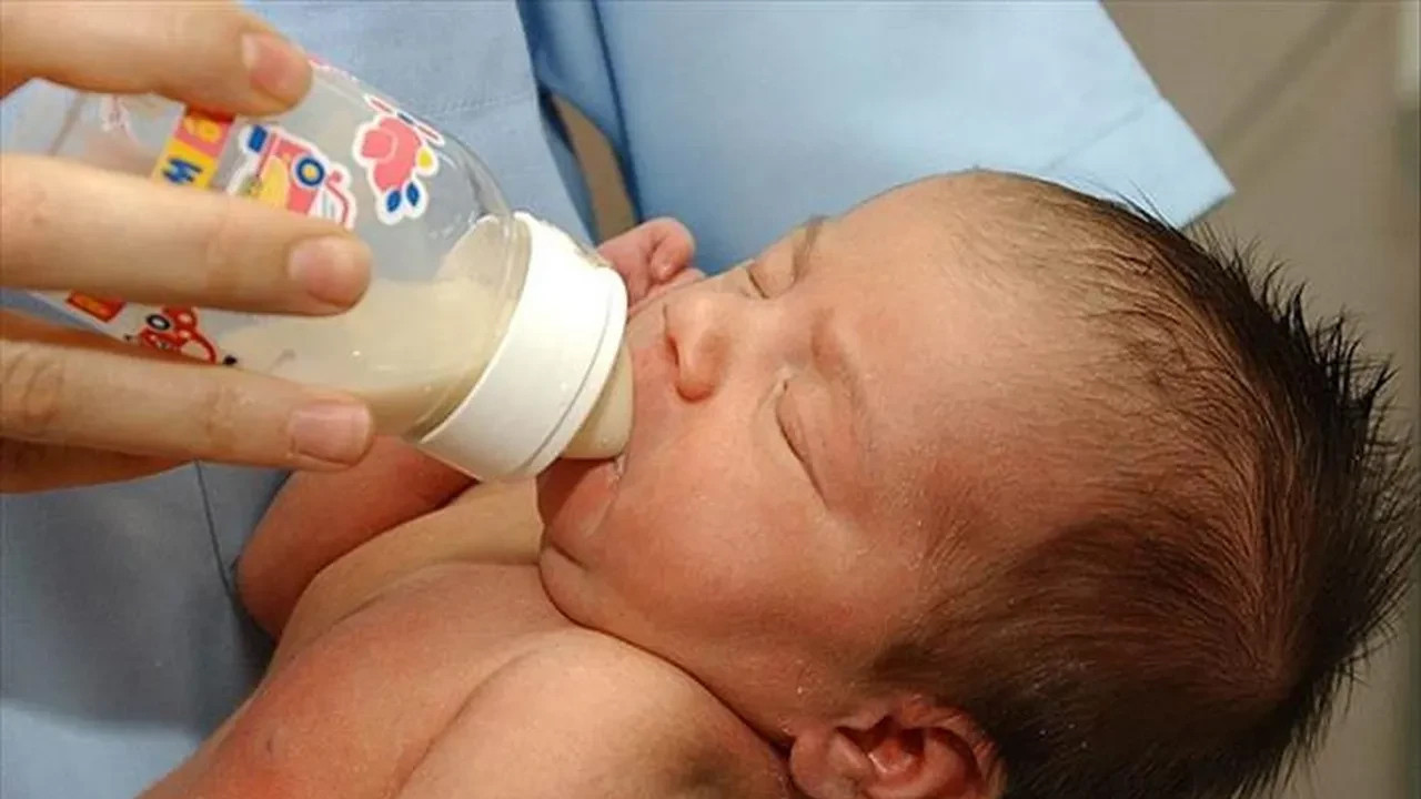 Toplatılmaya başlandı! AB'den açıklama geldi! Bebek mamalarındaki gizli tehlike
