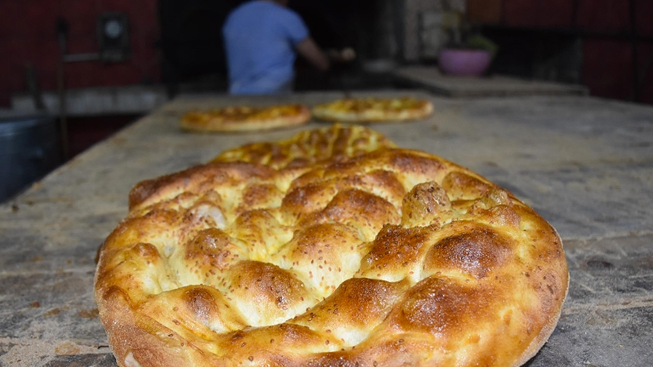 Ramazan ayı için hazırlık başladı! 2026 Ramazan pidesi ve koli fiyatı belli oldu