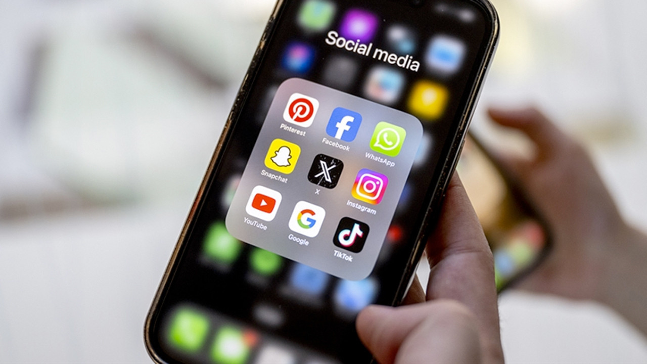 İspanya'da 16 yaş altı için sosyal medya planı belli oldu