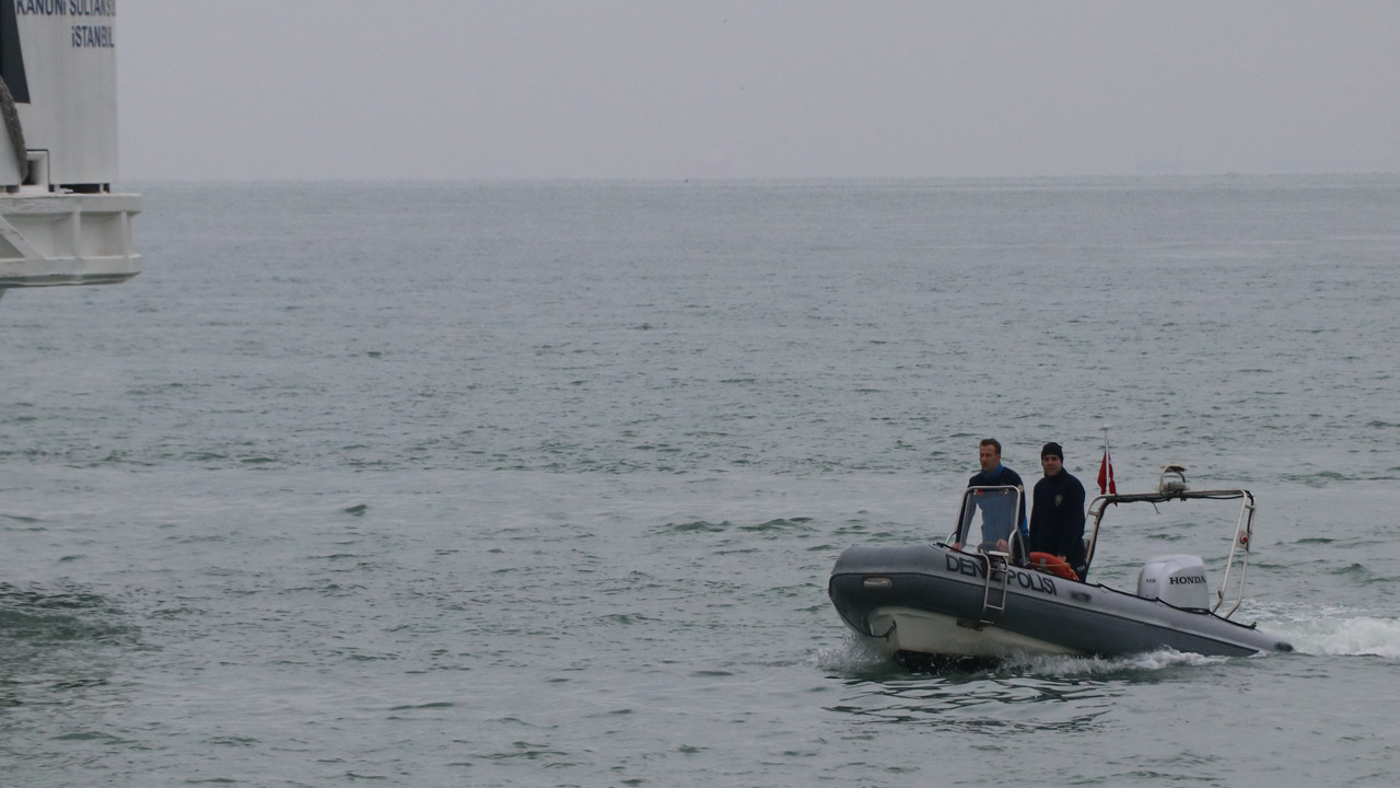 İDO iskelesinin yanında bulundu! Hemen ekiplere haber verdiler