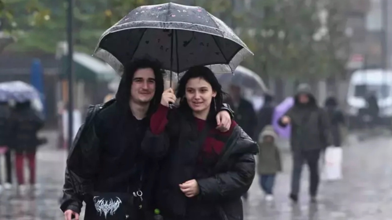 3 Gün sürecek sağanak yağışa dikkat! Şemsiyelerinizi hazırlayın...