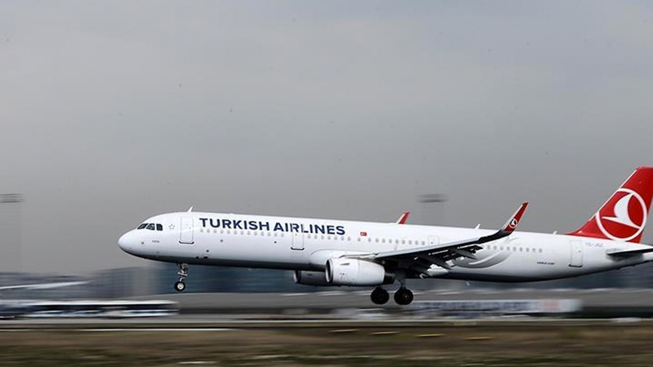 THY uçağı acil iniş yaptı