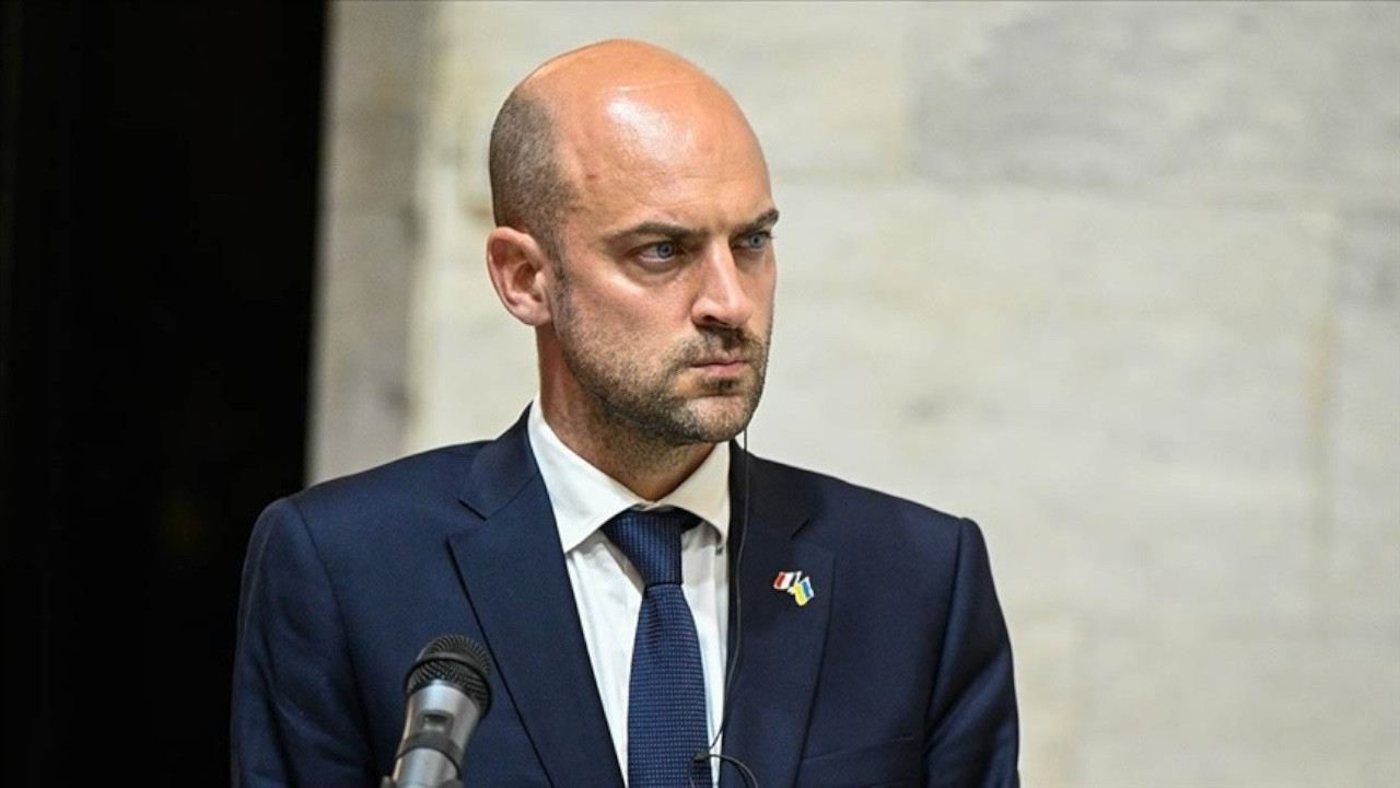 Fransa Dışişleri Bakanı Barrot, IKBY Başkanı Barzani ve YPG elebaşı Şahin ile görüştü