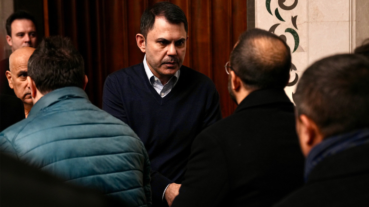 Kahramanmaraş'ta deprem şehitleri için mevlit! Bakan Kurum: Şehitlerimizin ruhları şad olsun