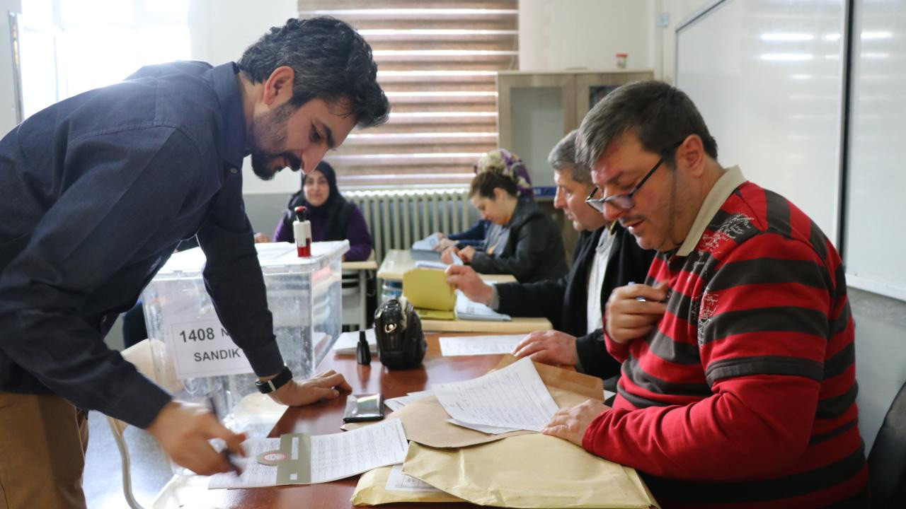 ORC'nin bu 4 anketi bomba! Memur ve çiftçi kime oy veriyor zirvedeki parti değişti