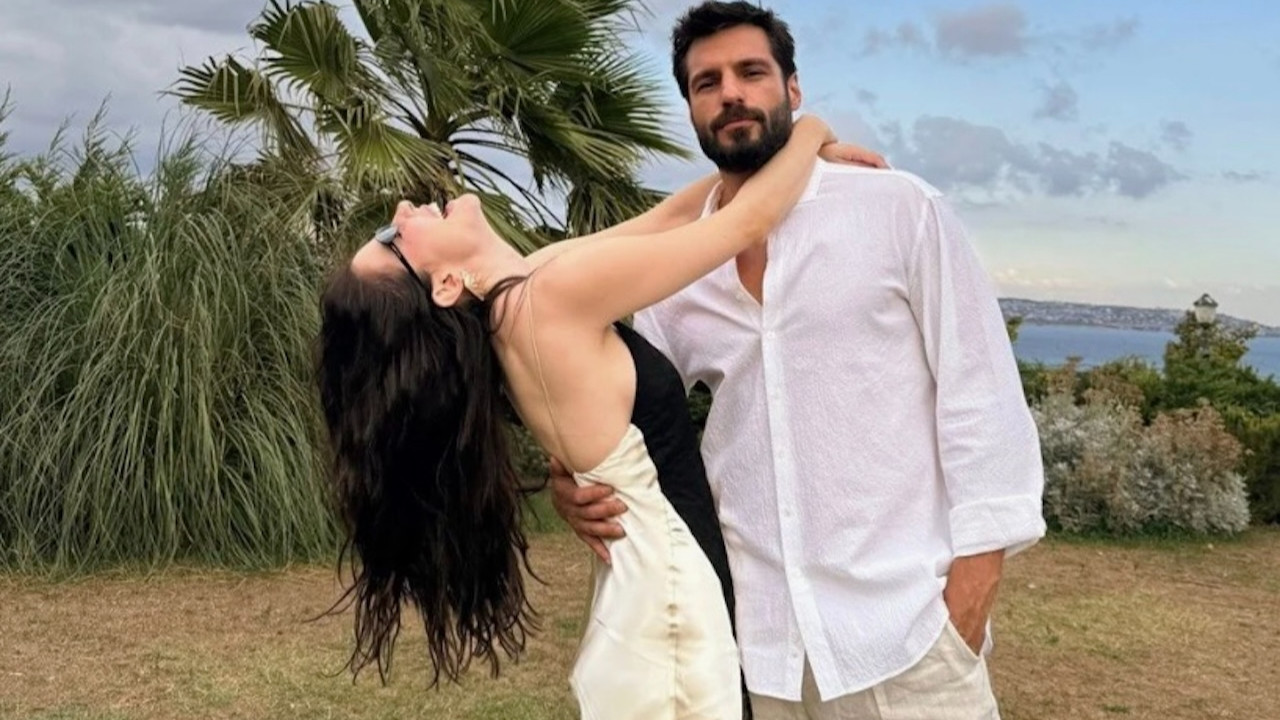 Serkan Çayoğlu eşi Özge Gürel'in doğum gününde aşka geldi!