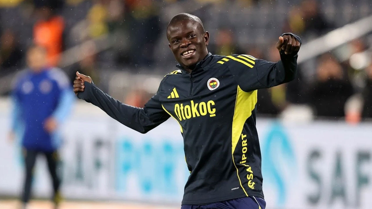N'Golo Kante, Fenerbahçe taraftarına ilk üçlüsünü çektirdi