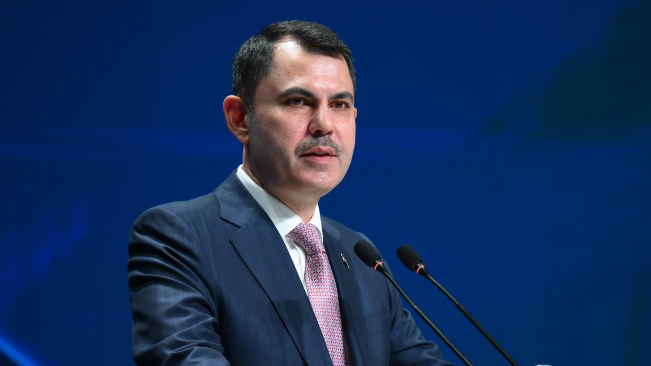 Kurum'dan Özgür Özel'e sert tepki: Çöp kutusu göndermekle övünmedik