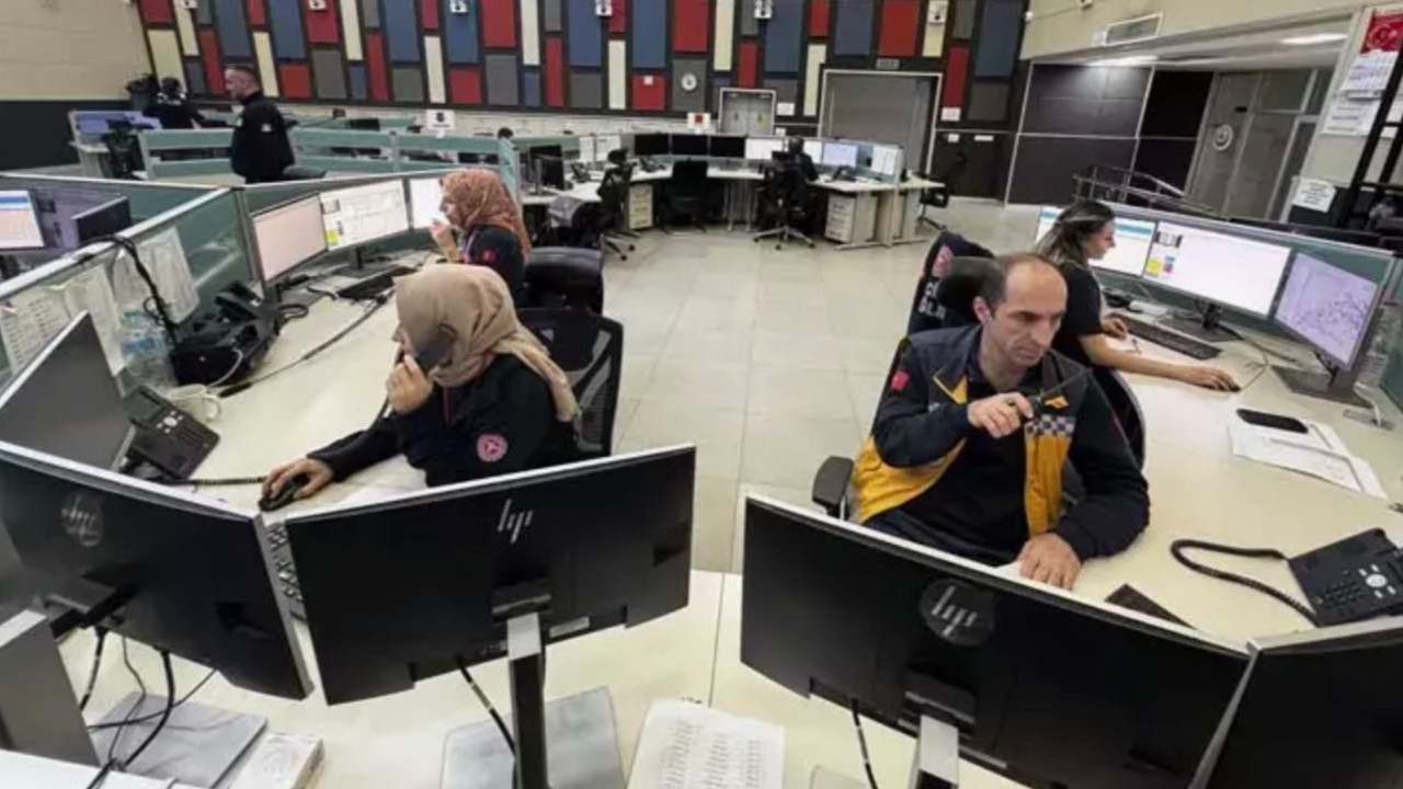 112'ye gelen çağrılar pes dedirtti! Sevgilisinden ayrılandan dertleşmek isteyene kadar hepsi aramış...