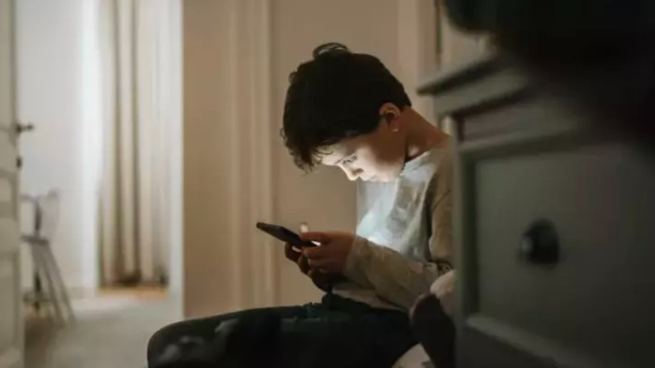 Bağımlılık suçlaması! Sanal medya devlerine şok dava