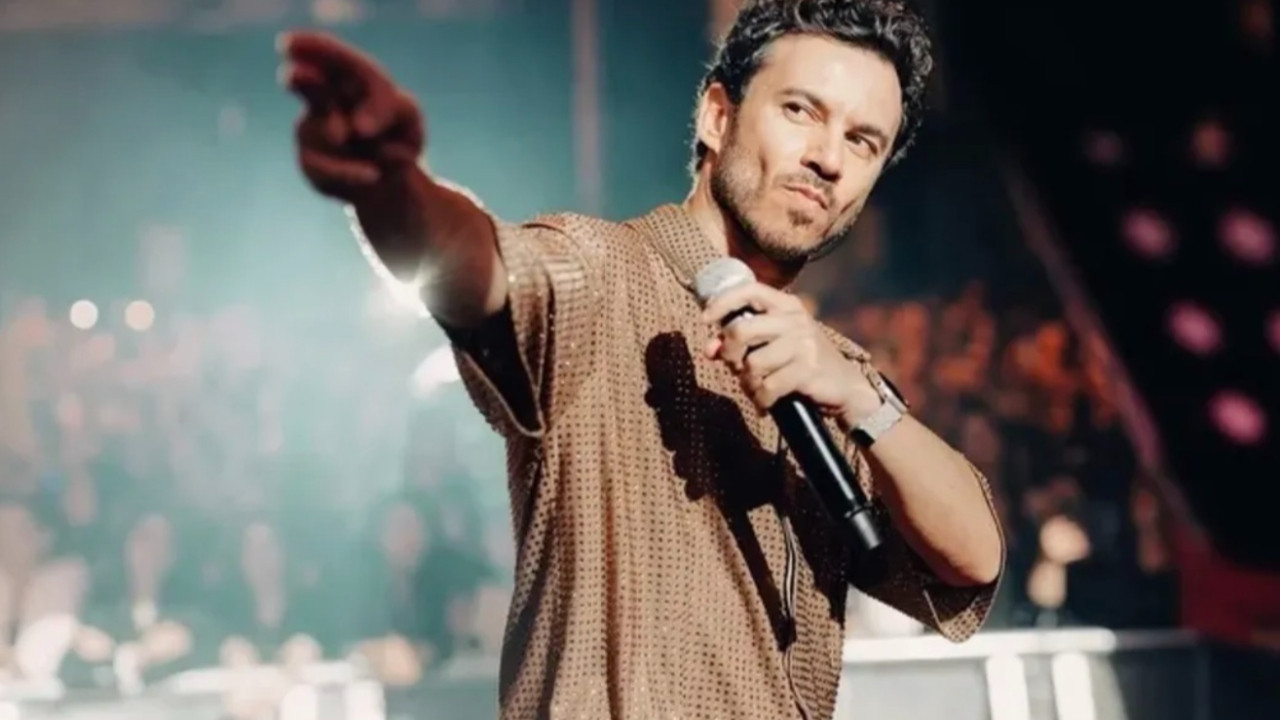 Şarkıcı Buray'dan 50 milyonluk lüks otomobil! Yolların tozunu attırdı...