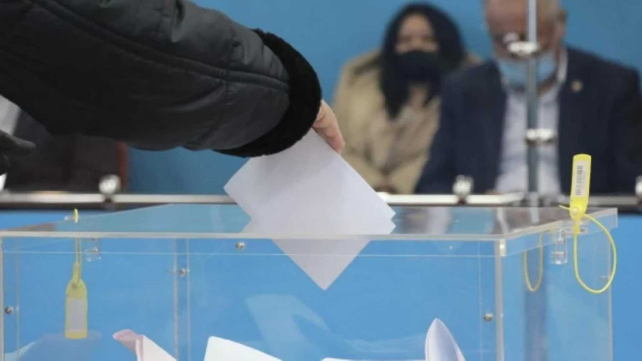 Kazakistan’da yeni anayasa için referandum kararı
