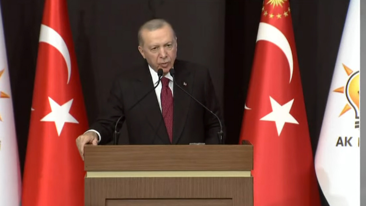 Cumhurbaşkanı Erdoğan'dan TBMM'deki kavgaya ilişkin Özgür Özel'e sert tepki