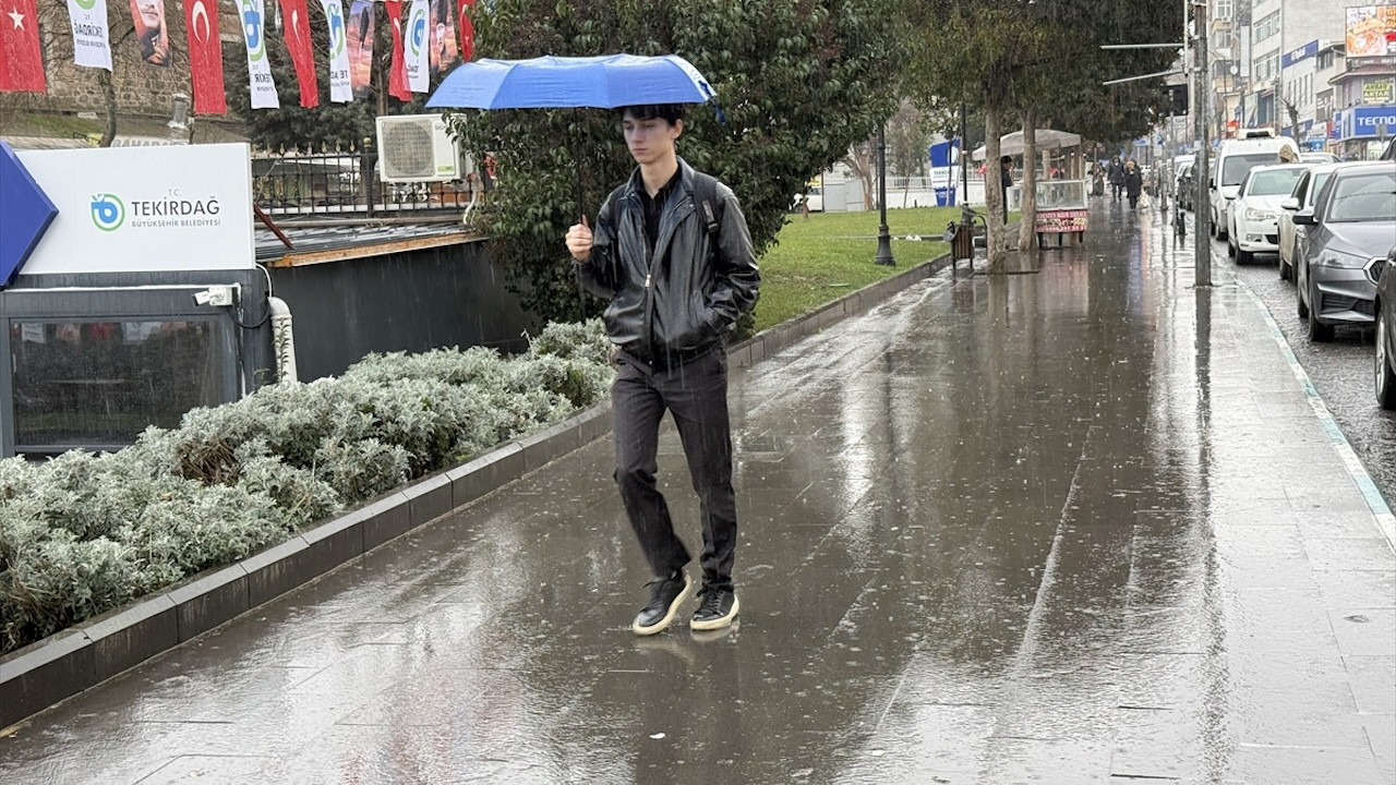 Tekirdağ'da sağanak etkili oluyor