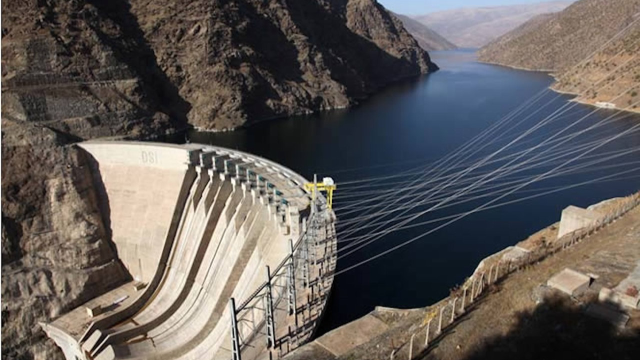 Elektrik üretimi 2025'in son ayında yüzde 1,1 arttı