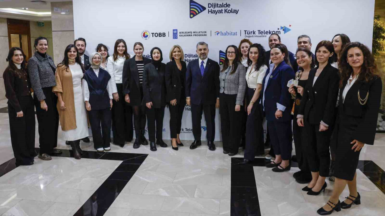 Türk Telekom'un "Dijitalde Hayat Kolay" projesinde 50 bin kadına destek sağlandı
