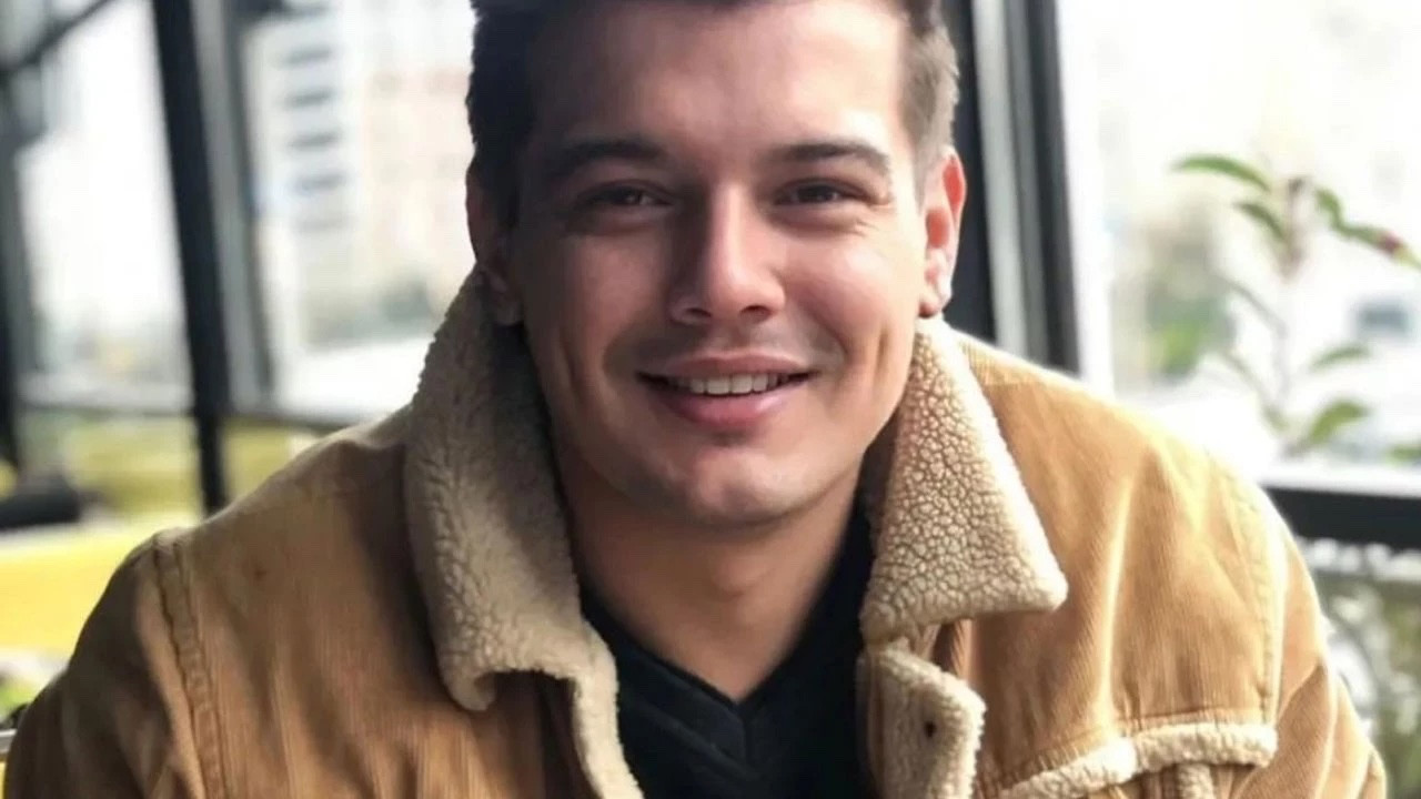 Arda Kural'dan aşk pozu! Son hali herkesi şaşırttı bakın sevgilisi kim