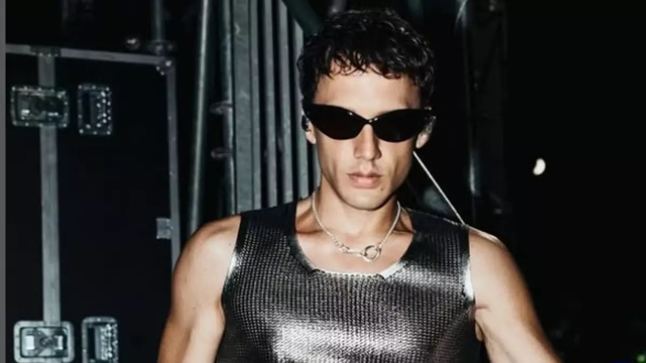 Ünlü Popçu Edis hakkında yakalama kararı!