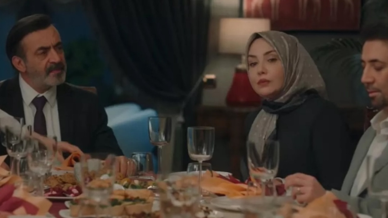 "Domuz et" detayı ortalığı karıştırdı! Aynı Yağmur Altında'da olay sahne