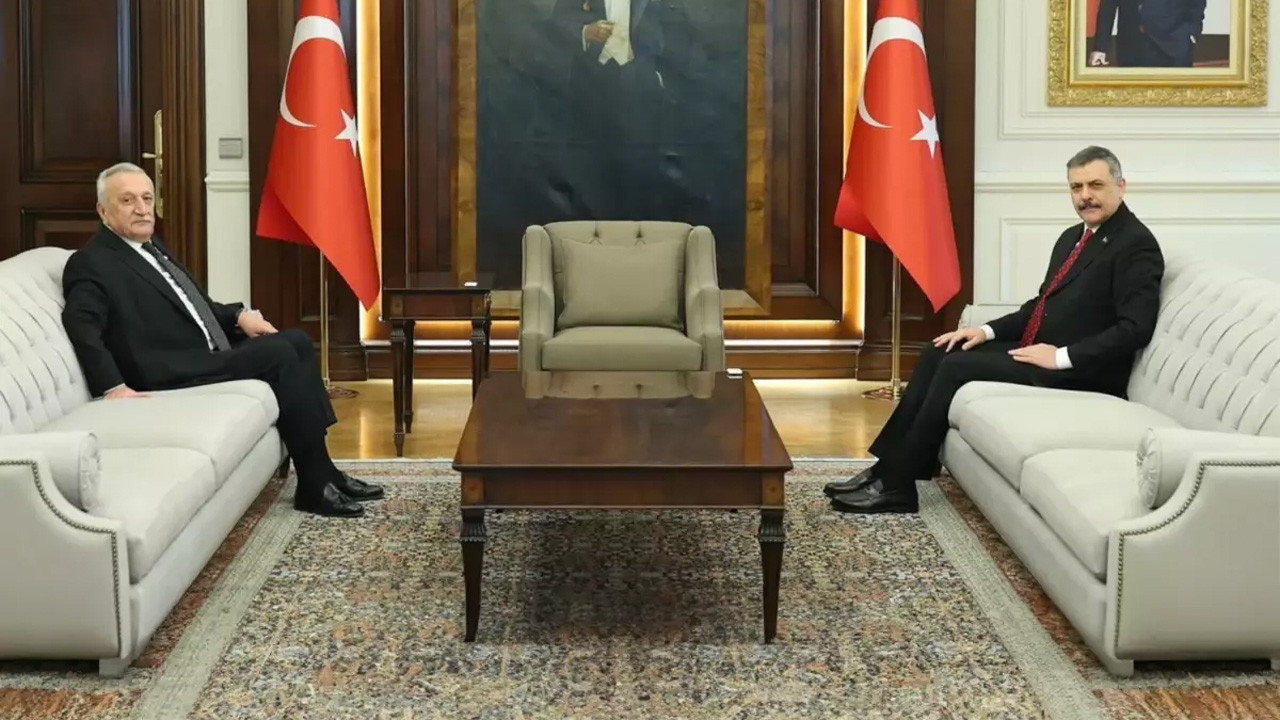 Bu fotoğrafın mesajı mı var? Mehmet Ağar İçişleri Bakanı Mustafa Çiftçi'yi niye ziyaret etti