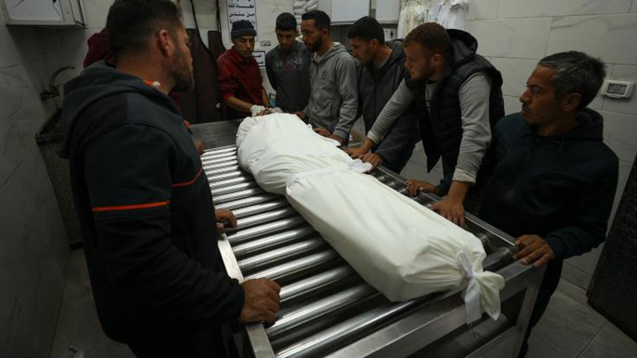 Katil İsrail Gazze'de ramazan ayının ilk gününde 2 kişiyi katletti