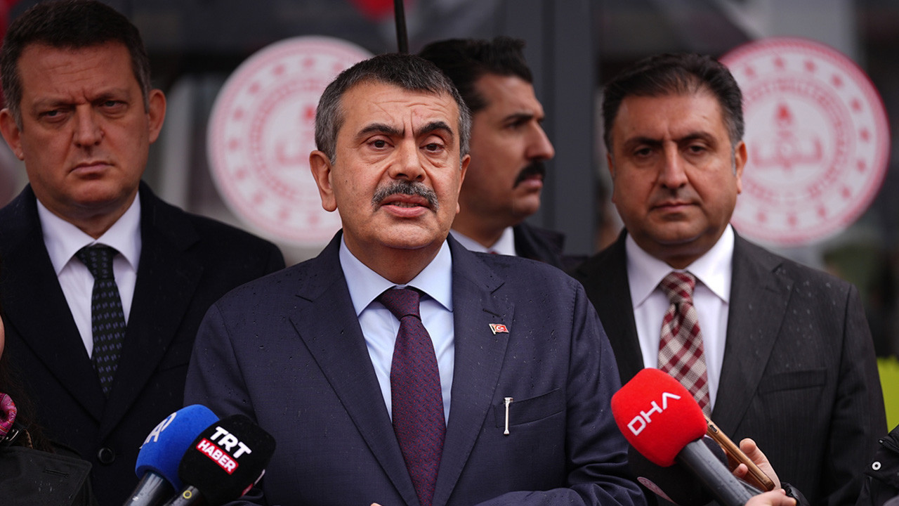 Milli Eğitim Bakanı Yusuf Tekin yanıtladı! Ara tatil kaldırılacak mı?