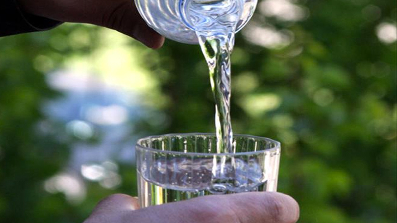 3 şişe suya 600 TL alan işletmeye ceza! Bakanlık yerinde inceledi meğer fiyat listesinde...