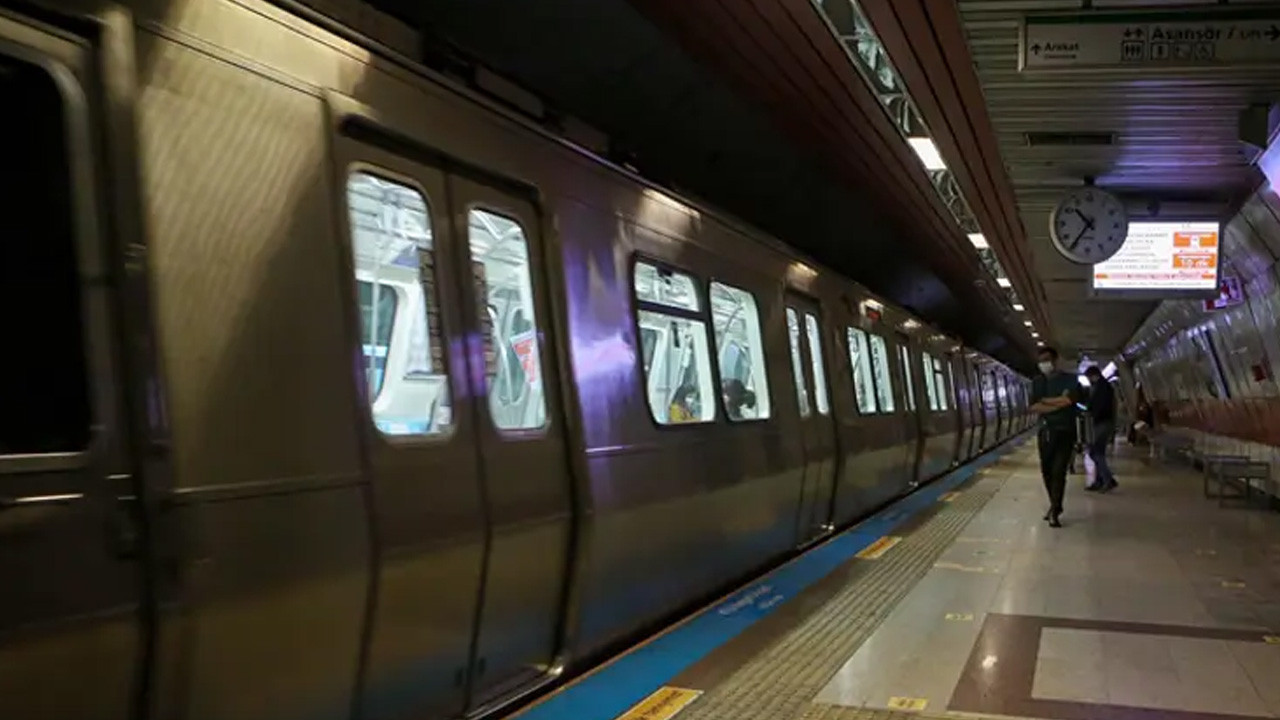 17 yaşındaki Aylin metro istasyonunda intihar etti! Son mesajı ortaya çıktı