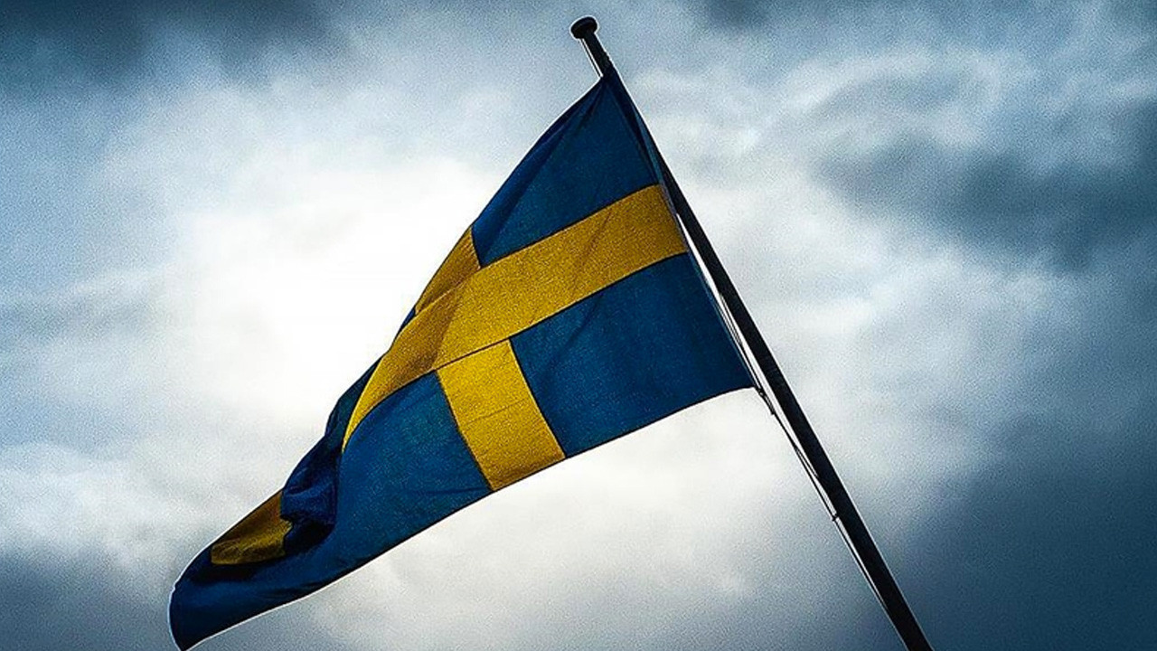 Vatandaşlarına çağrı yaptı! "Acilen terk edin"