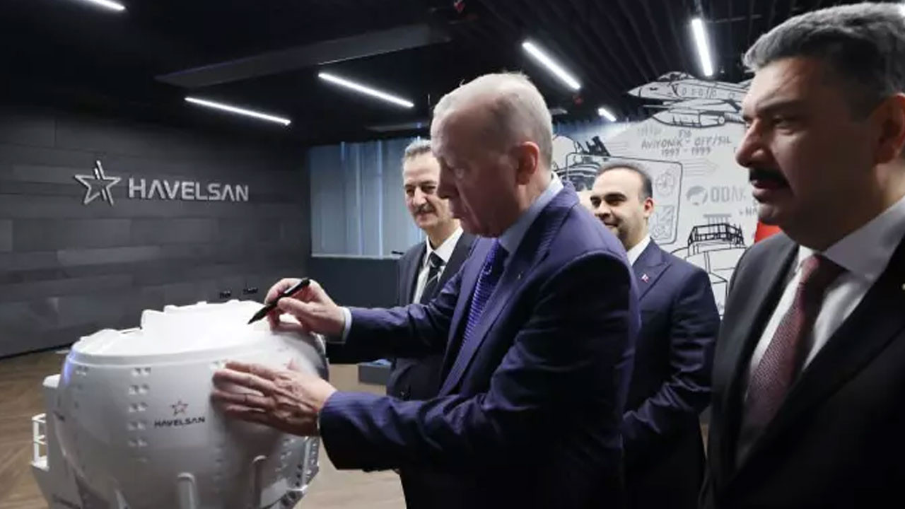 Cumhurbaşkanı Erdoğan, HAVELSAN Teknoloji Kampüsü'nde incelemelerde bulundu