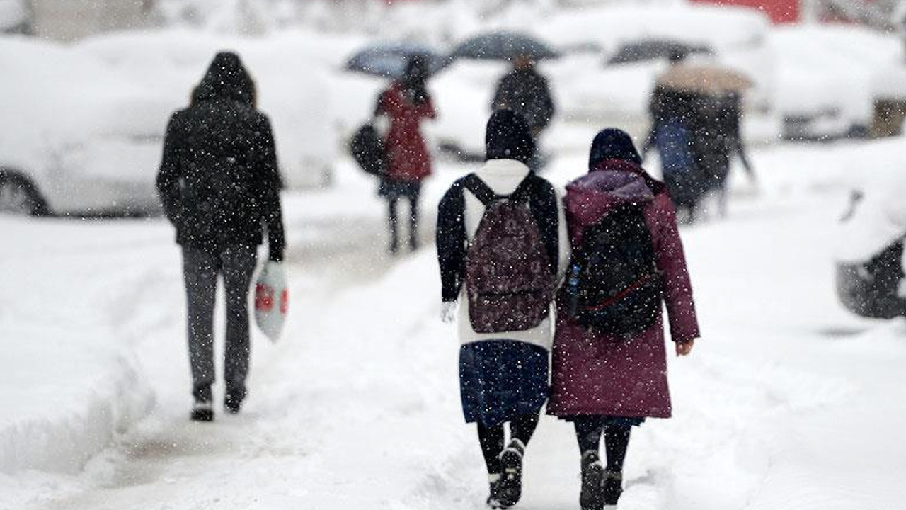 Kar yağışı nedeniyle okullar tatil edildi! 26 Şubat Perşembe eğitime ara verilen iller