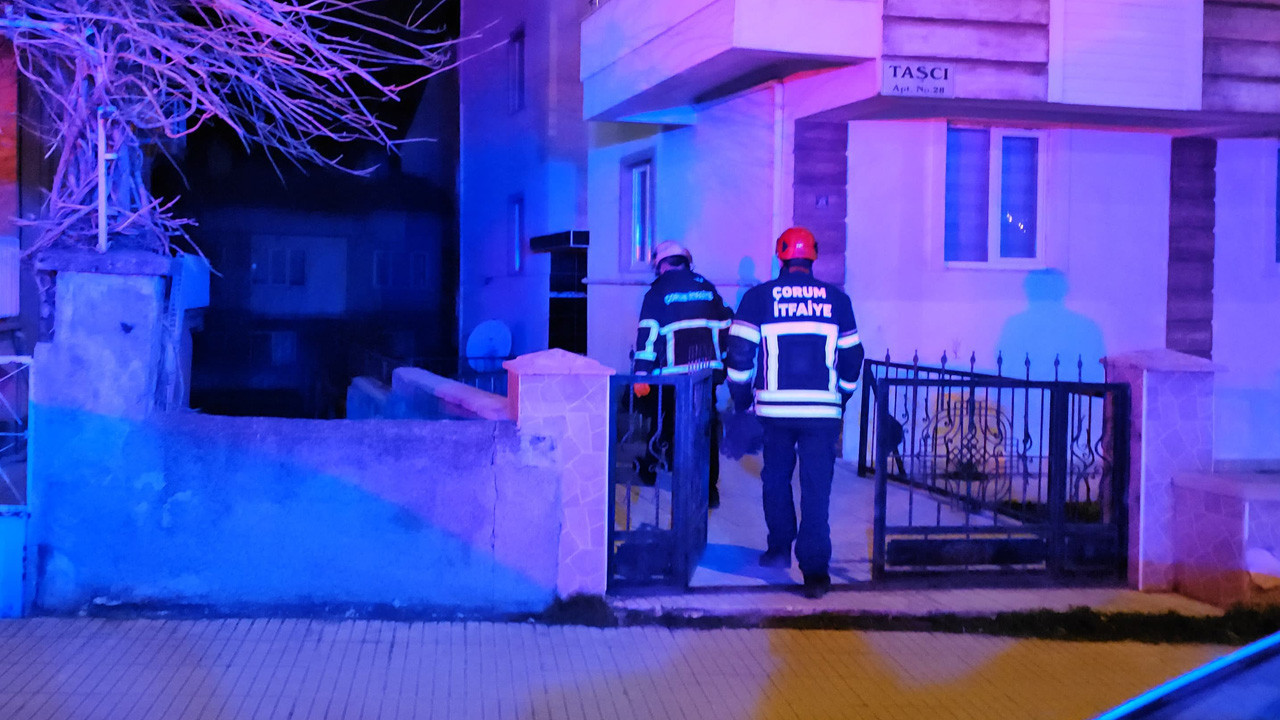 Çorum'da şizofreni hastası, anne ve anneannesini rehin aldı