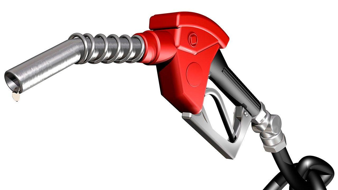 Motorinin litre fiyatı rekor kırdı! Bu kez benzine bakın ne kadar zam geliyor