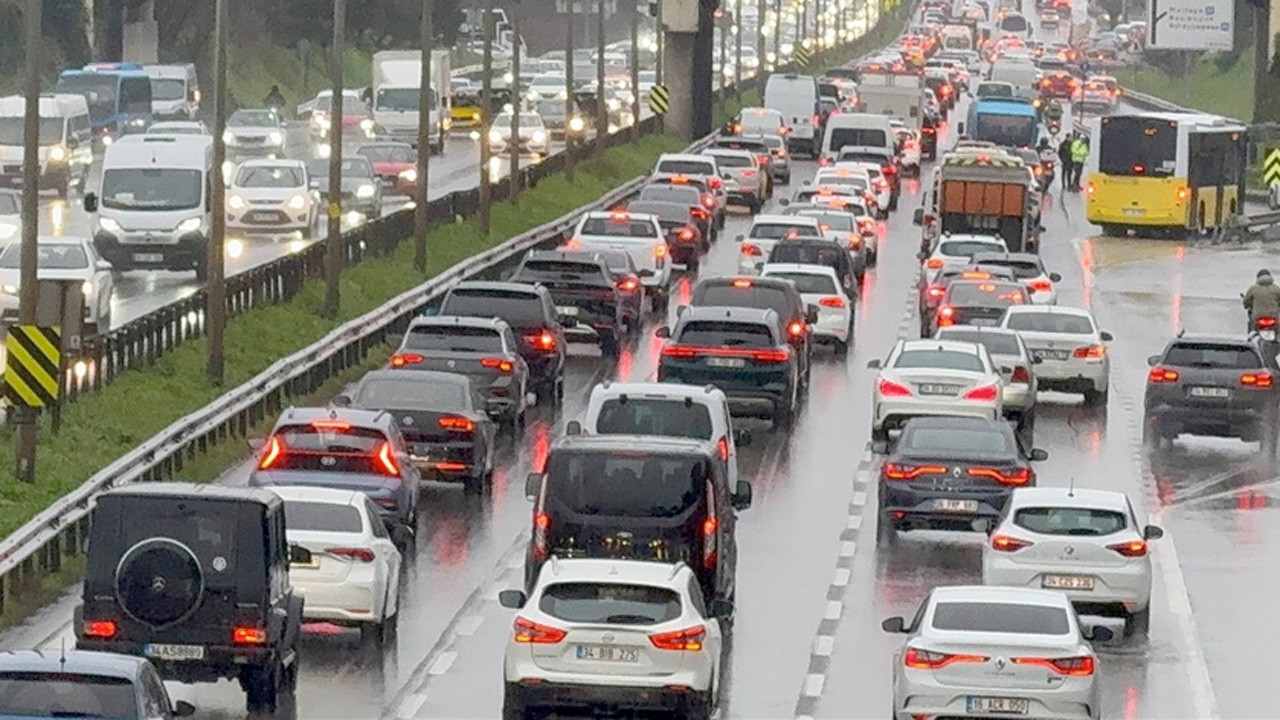 Yeni trafik cezaları Resmi Gazete'de yayımlanarak yürürlüğe girdi