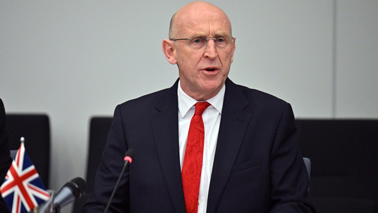 İngiltere açıkladı! İran, Kıbrıs Rum kesimine 2 füze fırlattı