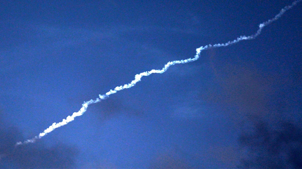 Riyad'daki ABD Büyükelçiliğine İHA saldırısında yangın çıktı