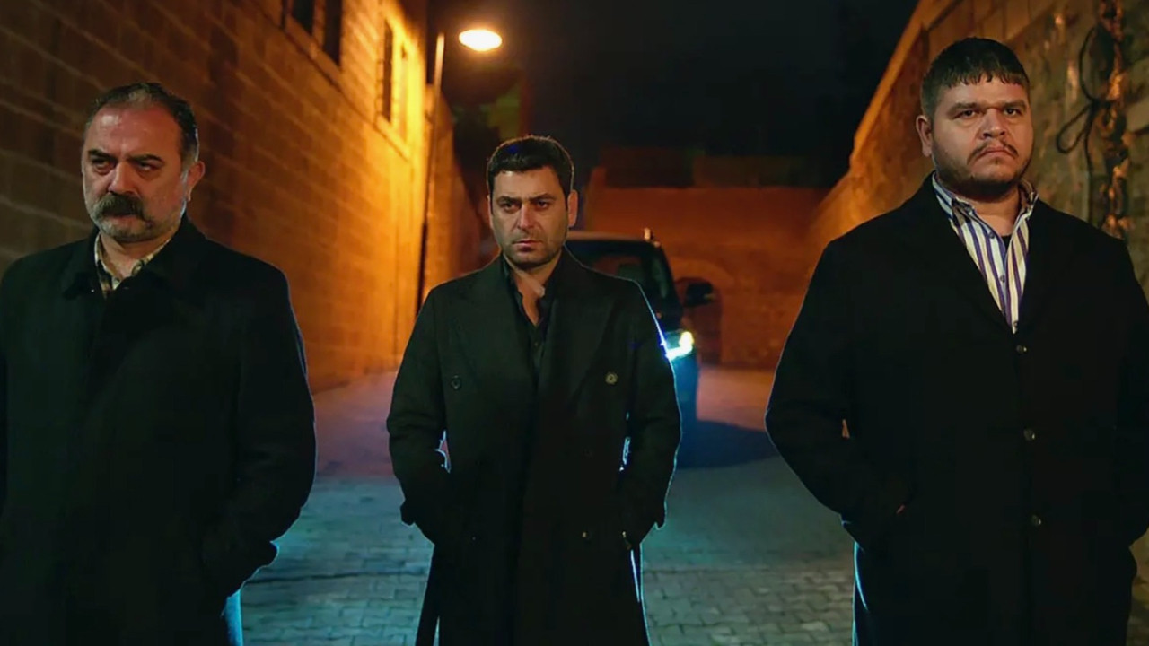 Uzak Şehir'de nefes kesen anlar! Ecmel Albora'yı ateşe verdi...