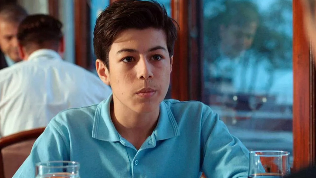 Sadakatsiz’in Ali’si Alp Akar büyüdü! Sevgilisiyle paylaştığı kare olay