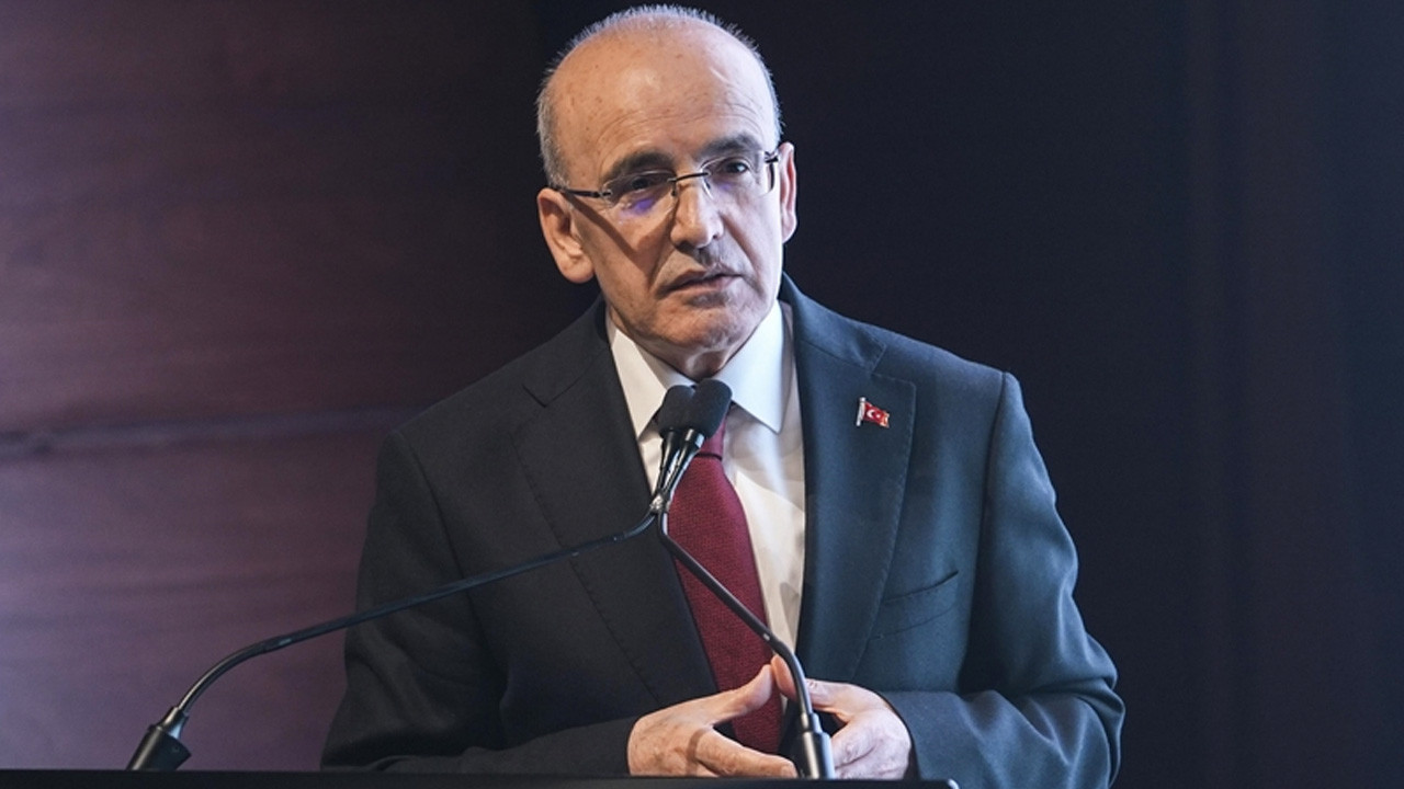 Bakan Mehmet Şimşek'ten akaryakıt fiyatlarına ilişkin açıklama